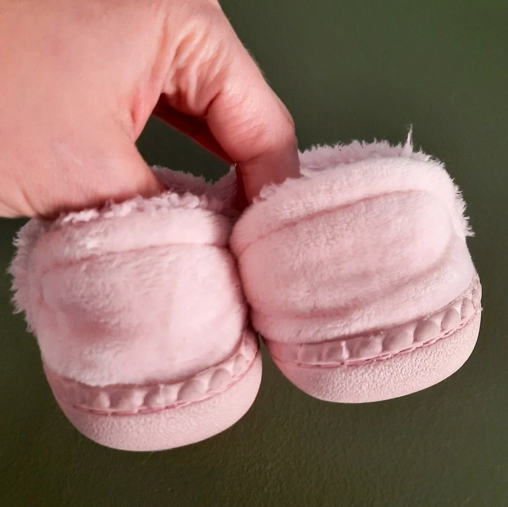 Wonder Nation Pink Fuzzy Bunny Slippers 7-8